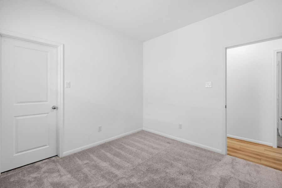 Spacious, unfurnished interior of a new home in Arcadia 40s, Missouri City (Image 48). Spacious, unfurnished interior of a new home in Arcadia 40s, Missouri City (Image 48).