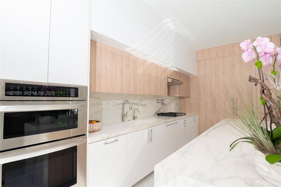 Furnished interior view inside a new home in , West Palm Beach (Image 34). Furnished interior view inside a new home in , West Palm Beach (Image 34).