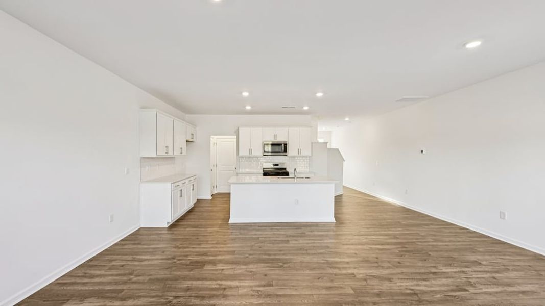 Spacious, unfurnished interior of a new home in Chapel Townes, Raleigh (Image 14).