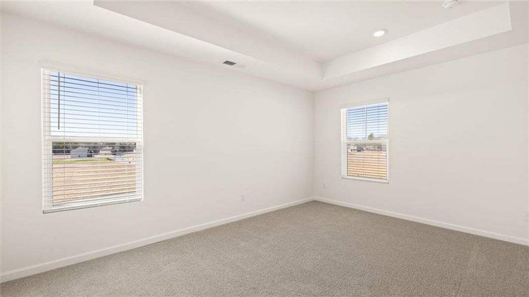 Spacious, unfurnished interior of a new home in Shoal Creek, Hampton (Image 21).