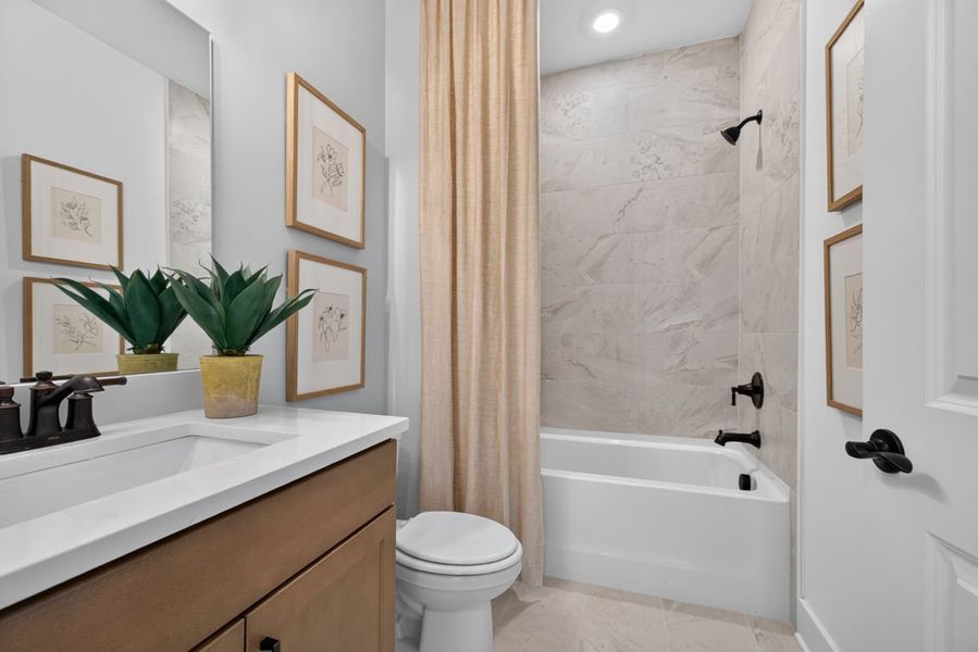 Representative furnished interior of a home built from the Mainstay by Pulte Homes in Everhour, Newnan (Image 15).