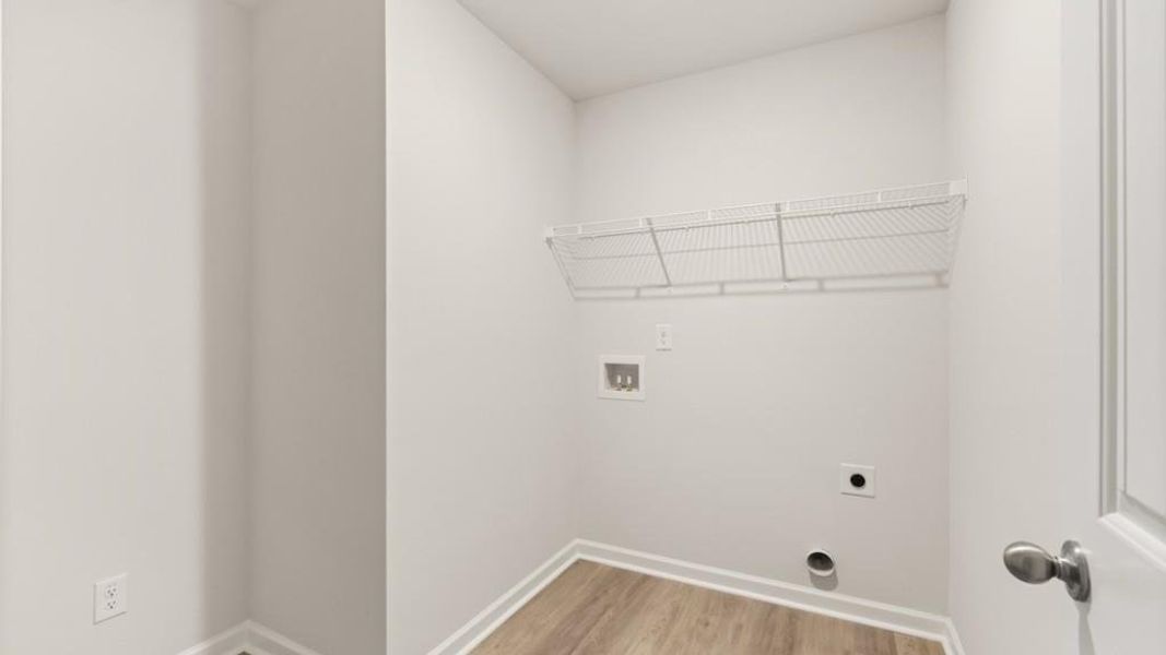 Spacious, unfurnished interior of a new home in , South Fulton (Image 25).