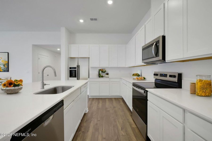 Furnished interior view inside a new home in Diamond Springs, Jacksonville (Image 10).