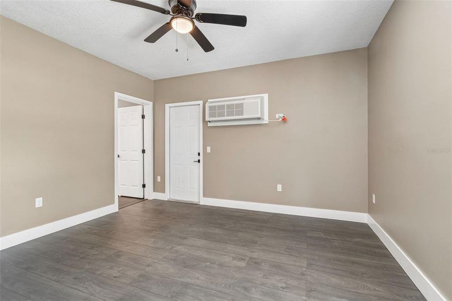 Spacious, unfurnished interior of a new home in , Clearwater (Image 60). Spacious, unfurnished interior of a new home in , Clearwater (Image 60).