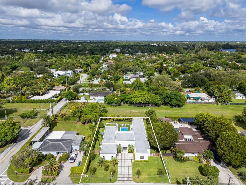 Image 47 of a home in .