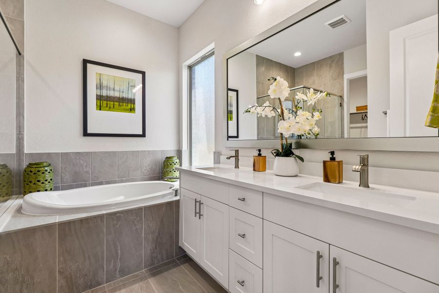 Representative furnished interior of a home built from the Hamilton by Risewell Homes in 6 Creeks, Kyle (Image 9).