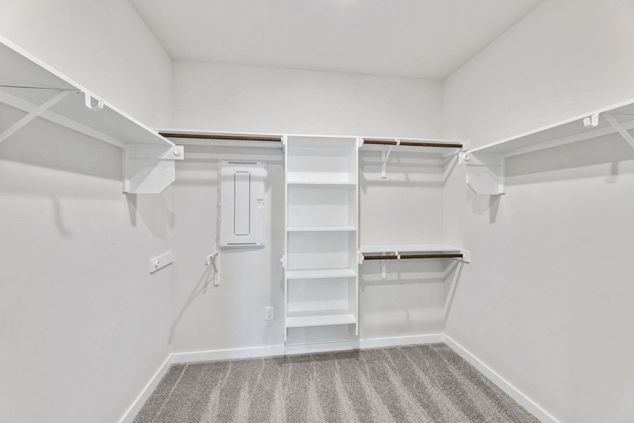 Representative unfurnished interior of a home built from the Alto by Hakes Brothers in The Woodlands, Mico (Image 10).