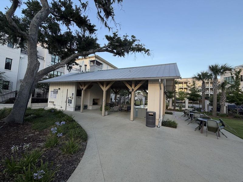 Community amenities in , Charleston (Image 51).