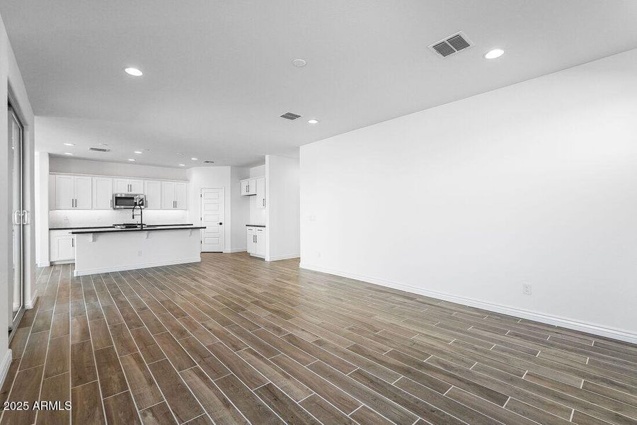 hj-az-phoenix-allen-ranches-discovery-we