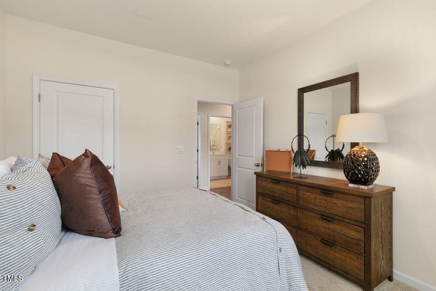 dr-horton-anderson-farm-booth-model-027 dr-horton-anderson-farm-booth-model-027