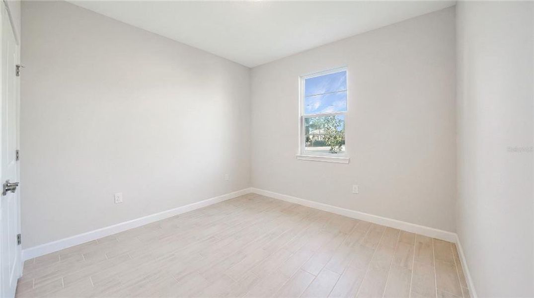 Spacious, unfurnished interior of a new home in , Palm Coast (Image 33).