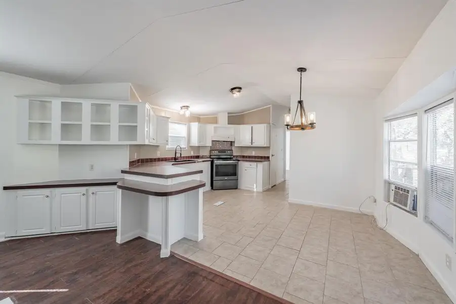 Furnished interior view inside a new home in , Millsap (Image 12).