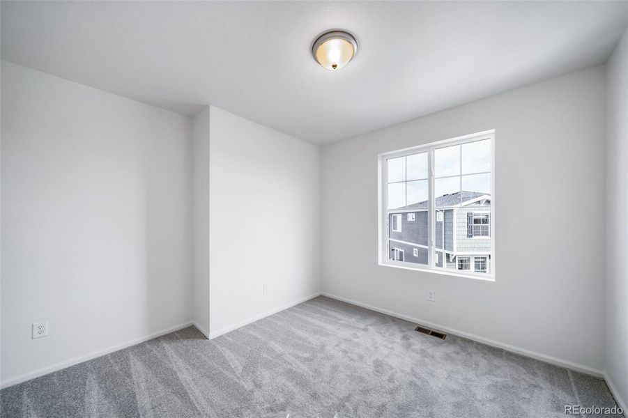 Spacious, unfurnished interior of a new home in Erie Highlands, Erie (Image 26).