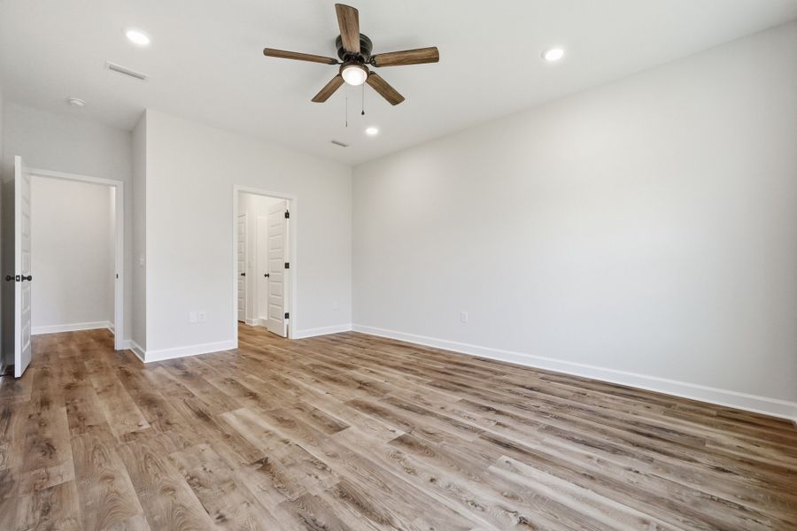 Spacious, unfurnished interior of a new home in McCarthy Estates, Defuniak Springs (Image 38). Spacious, unfurnished interior of a new home in McCarthy Estates, Defuniak Springs (Image 38).