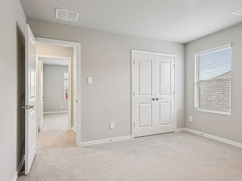 Spacious, unfurnished interior of a new home in Parks at Foster Crossing - Signature Series, Anna (Image 14). Spacious, unfurnished interior of a new home in Parks at Foster Crossing - Signature Series, Anna (Image 14).