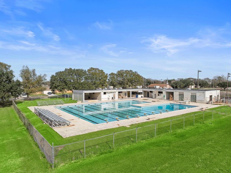 Community amenities in Valor Park, Bay City (Image 24).