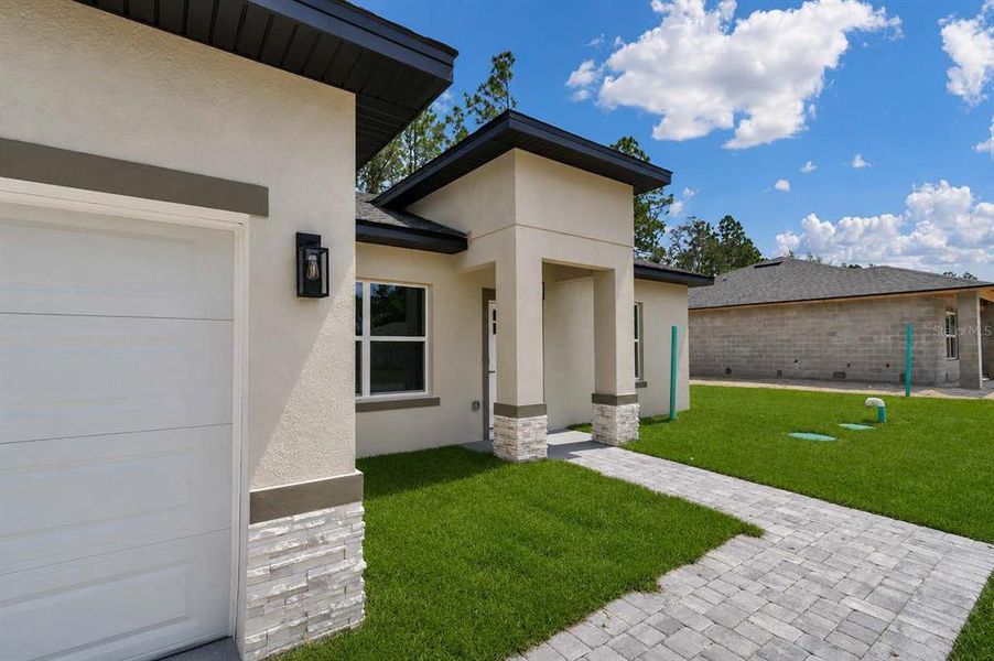 Exterior details and patio area of a home in , Citrus Springs (Image 3). Exterior details and patio area of a home in , Citrus Springs (Image 3).