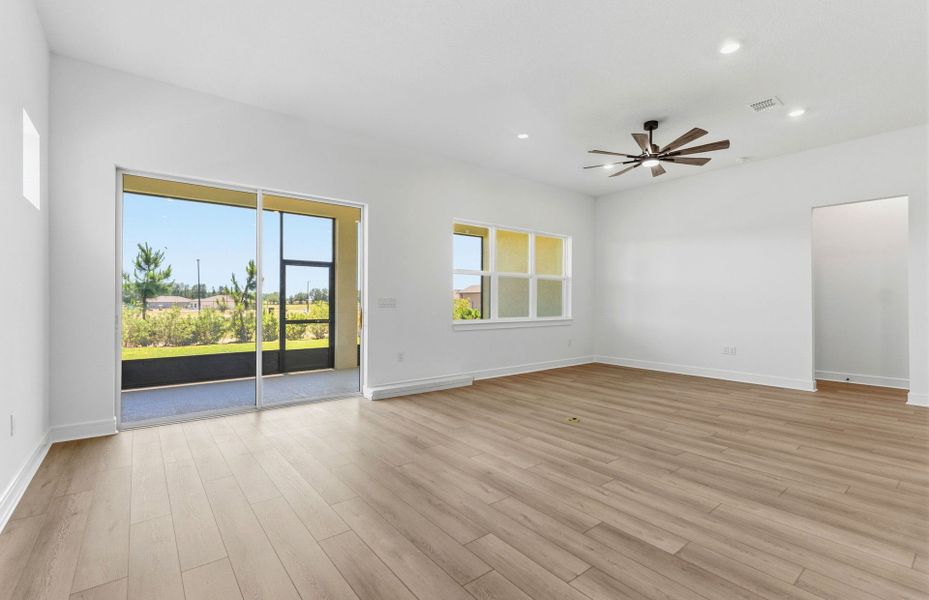 Spacious, unfurnished interior of a new home in Del Webb Stone Creek, Ocala (Image 16). Spacious, unfurnished interior of a new home in Del Webb Stone Creek, Ocala (Image 16).