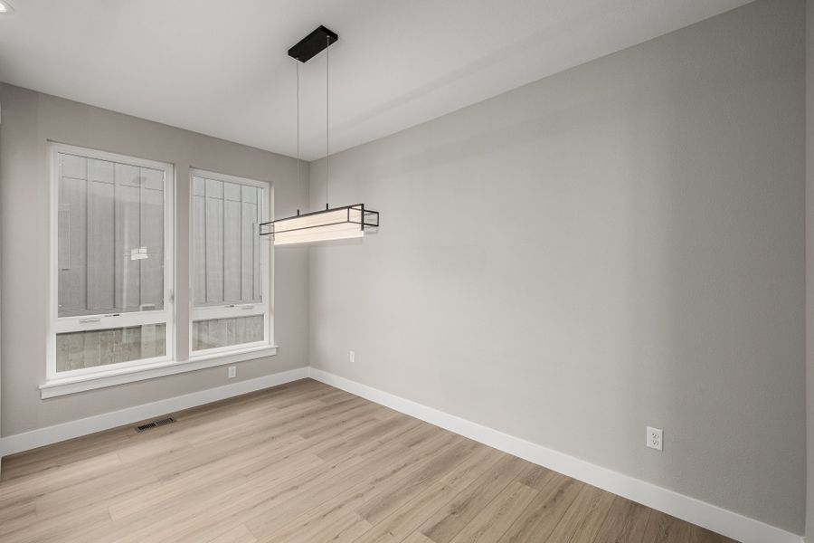 Spacious, unfurnished interior of a new home in West Grange, Longmont (Image 28).
