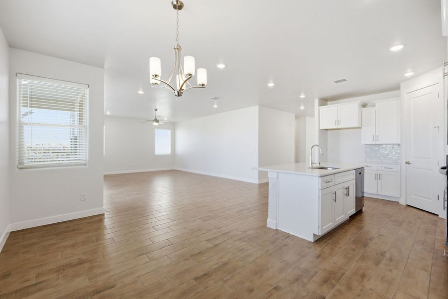 Representative unfurnished interior of a home built from the Timberon I by Hakes Brothers in Emerald Estates, El Paso (Image 15).