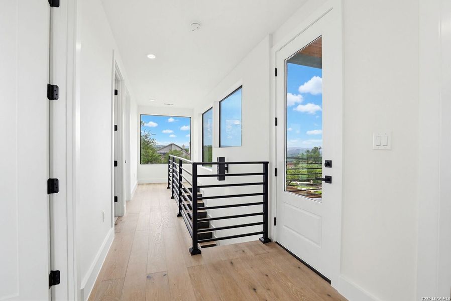 Spacious, unfurnished interior of a new home in , San Antonio (Image 23).