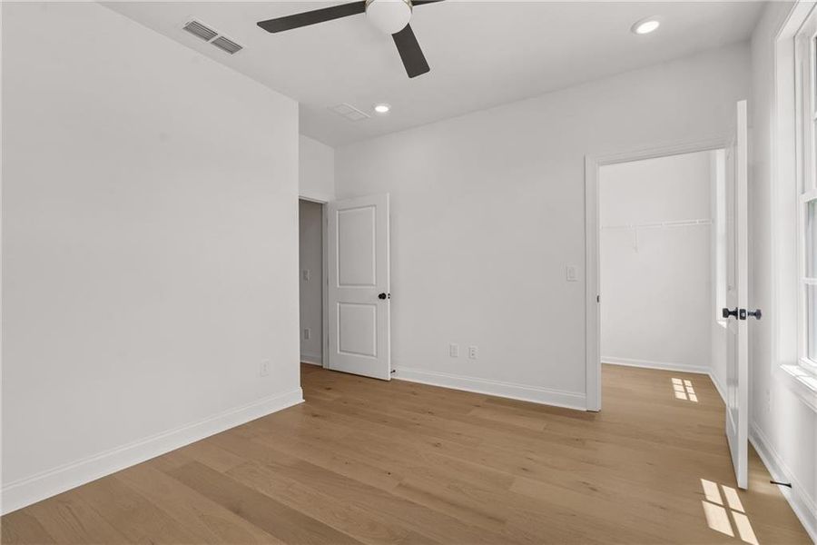 Spacious, unfurnished interior of a new home in Waterside Townhomes, Peachtree Corners (Image 20). Spacious, unfurnished interior of a new home in Waterside Townhomes, Peachtree Corners (Image 20).