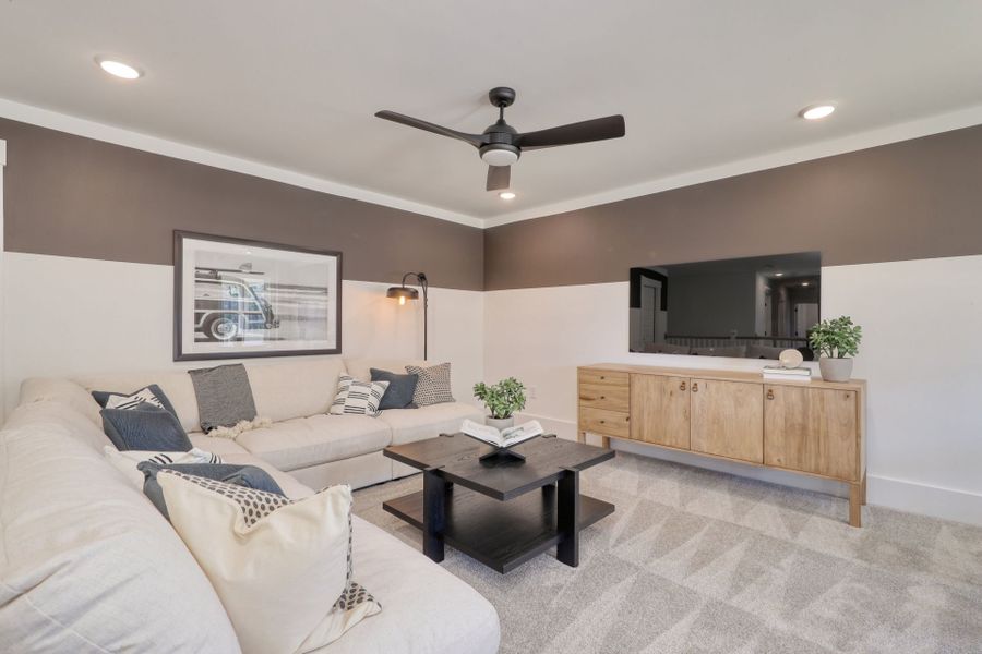 Representative furnished interior of a home built from the Vanderbilt by Pulte Homes in Indigo Bay, Myrtle Beach (Image 39).