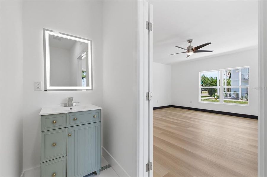 Image 33 of a home in .