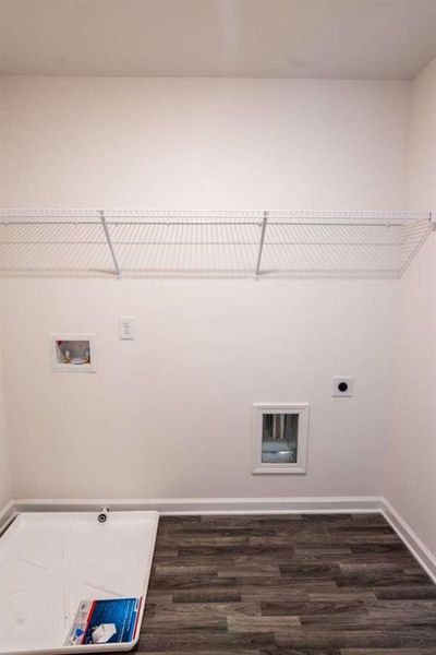 Spacious, unfurnished interior of a new home in Creekside Landing, Dallas (Image 20). Spacious, unfurnished interior of a new home in Creekside Landing, Dallas (Image 20).