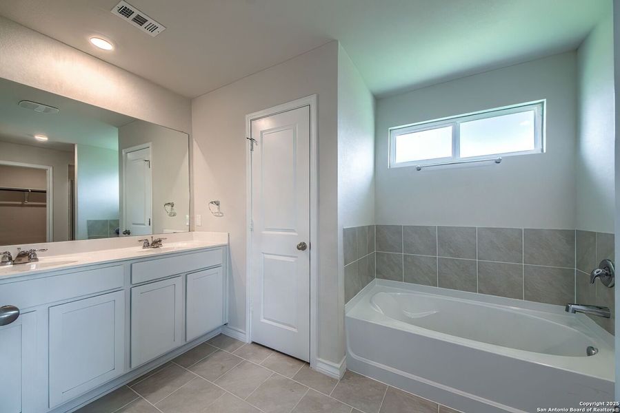 Furnished interior view inside a new home in , San Antonio (Image 5).