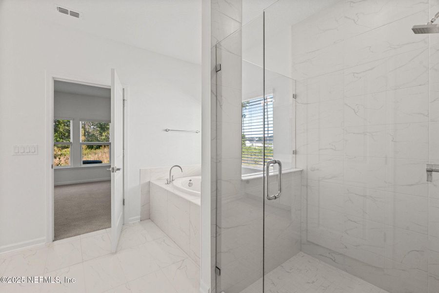 Furnished interior view inside a new home in Beacon Lake, St. Augustine (Image 11).