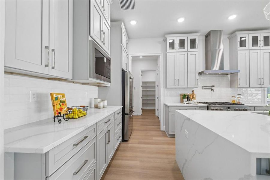 Furnished interior view inside a new home in , Tampa (Image 3).