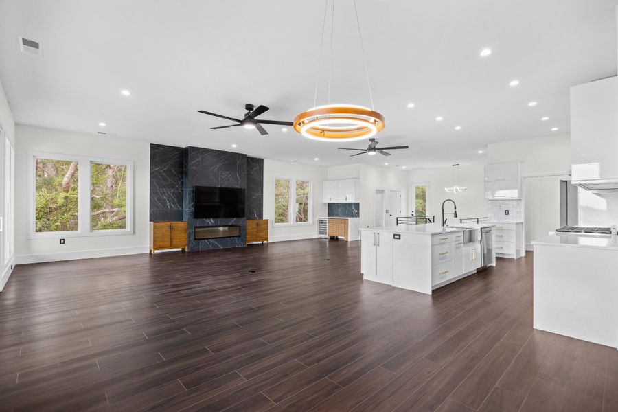 Image 23 of a home in .