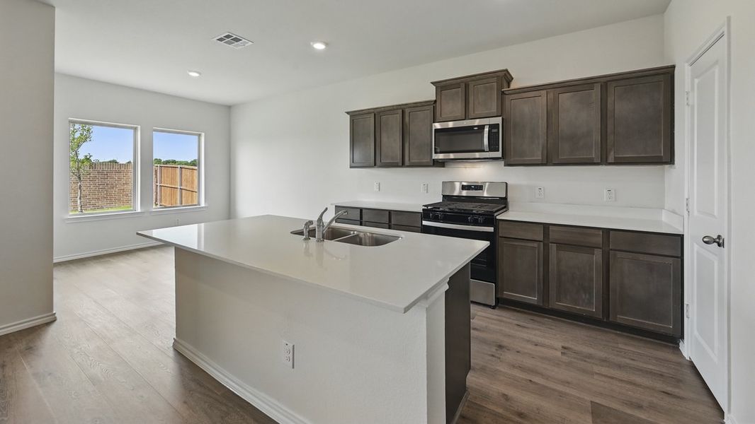 Furnished interior view inside a new home in Saddlebrook, Waxahachie (Image 3).