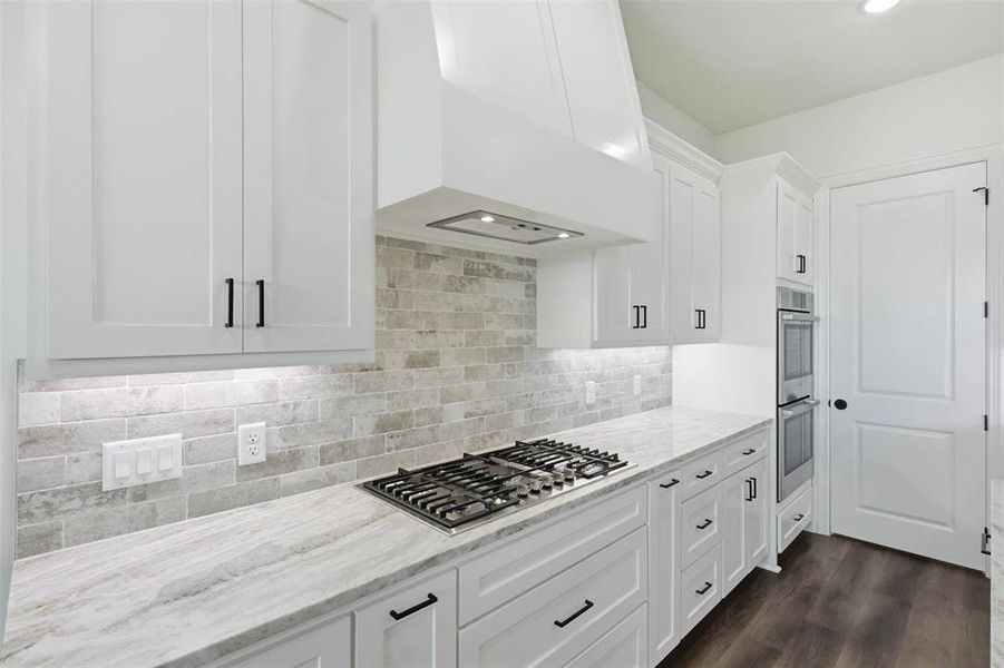 Furnished interior view inside a new home in , Weatherford (Image 28).