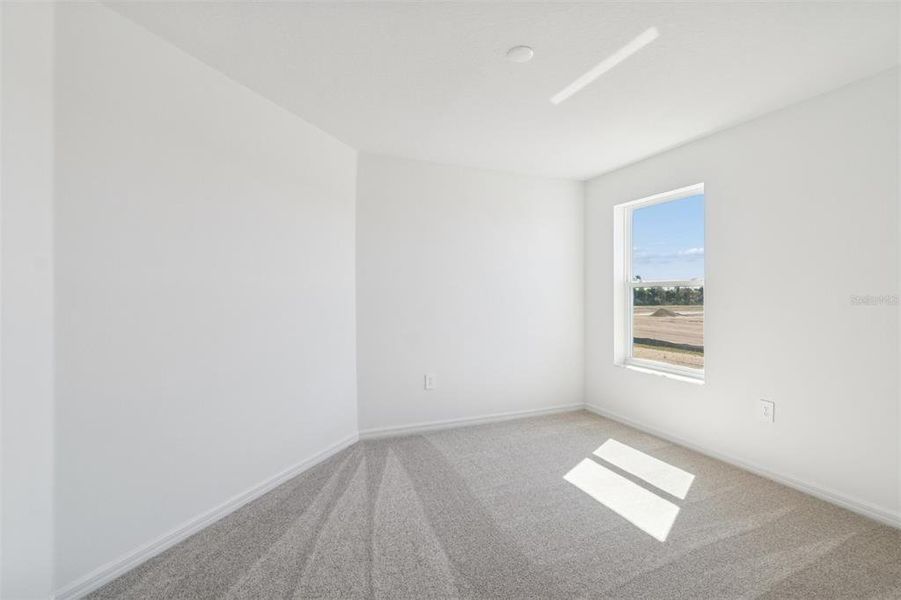 Spacious, unfurnished interior of a new home in Southpointe, Palmetto (Image 16).