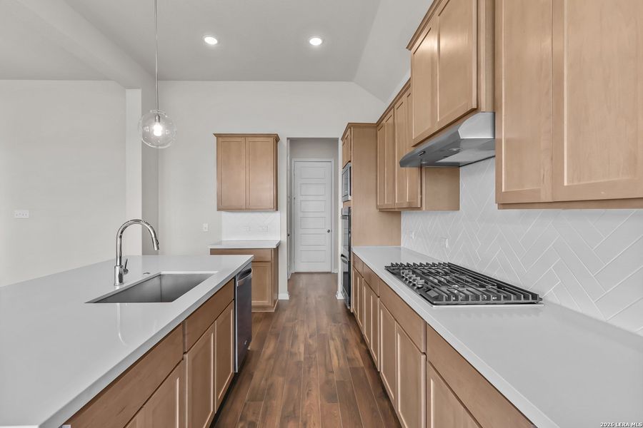 Furnished interior view inside a new home in Homestead, Schertz (Image 15).