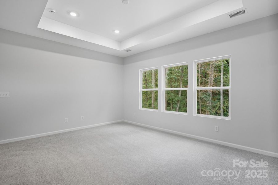 Spacious, unfurnished interior of a new home in , Statesville (Image 24).
