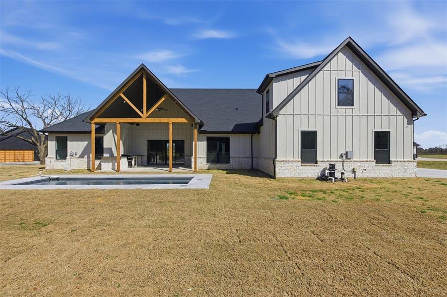 Exterior details and patio area of a home in , Fort Worth (Image 23).