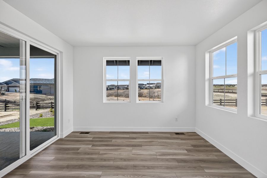 Spacious, unfurnished interior of a new home in Macanta, Castle Rock (Image 13).