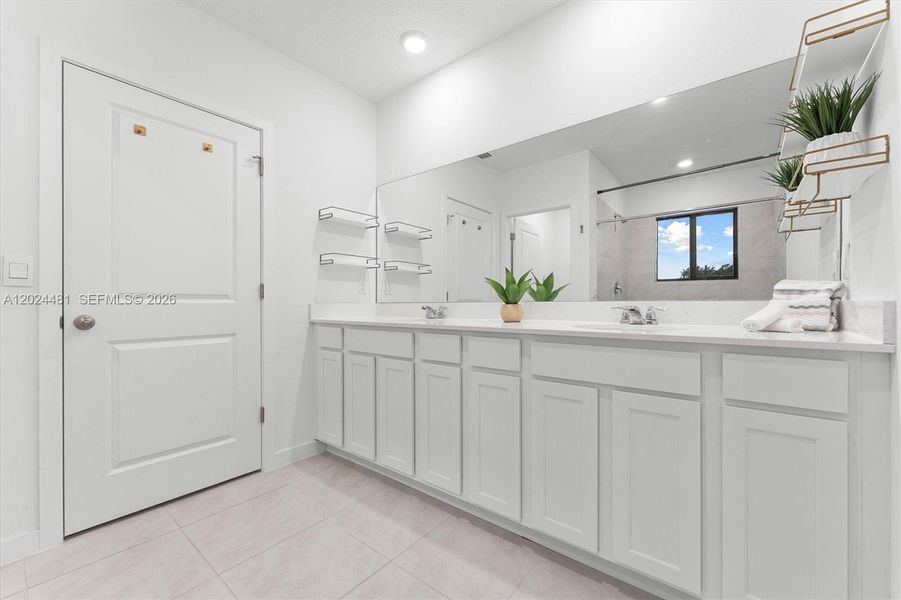 Furnished interior view inside a new home in , Lake Worth (Image 44). Furnished interior view inside a new home in , Lake Worth (Image 44).