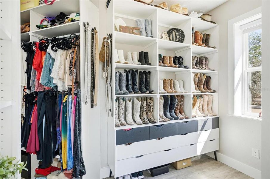 Close-up of interior finishes inside a home in , Palm Coast (Image 21).