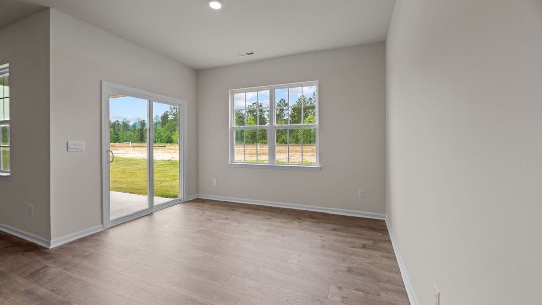 Spacious, unfurnished interior of a new home in Hawley Glen, Lillington (Image 5).