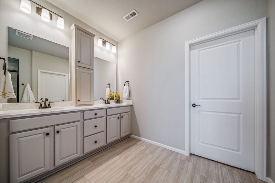 Furnished interior view inside a new home in The Reserve at Green Valley Ranch, Aurora (Image 17).