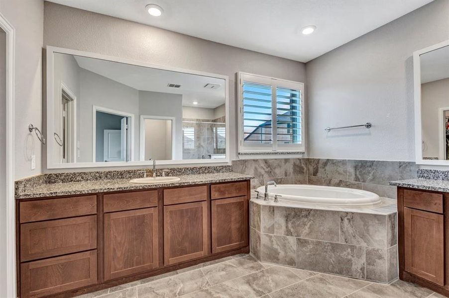 Another view of the primary bath.