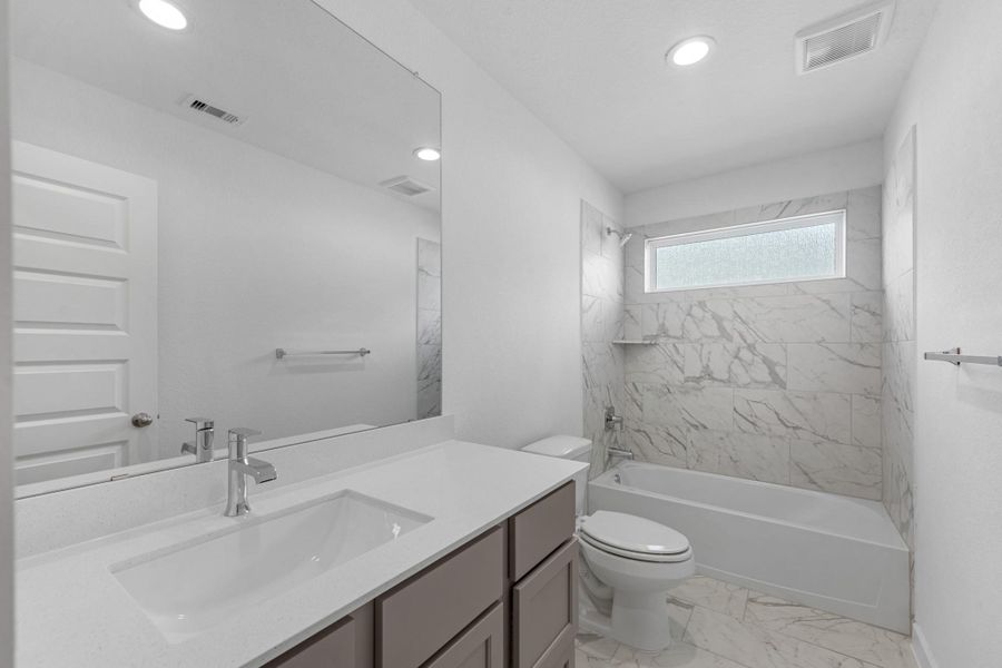 Furnished interior view inside a new home in Briarwood Crossing, Rosenberg (Image 11).