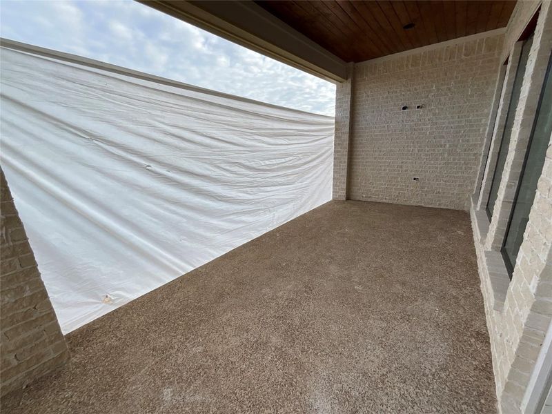 Primary Suite- private covered patio