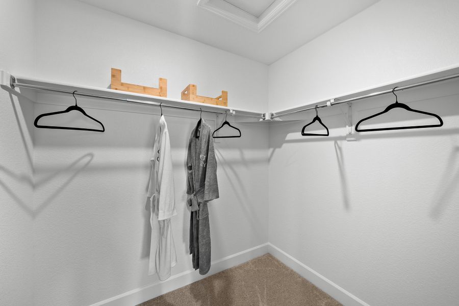 Spacious, unfurnished interior of a new home in Trailstone, Arvada (Image 16).