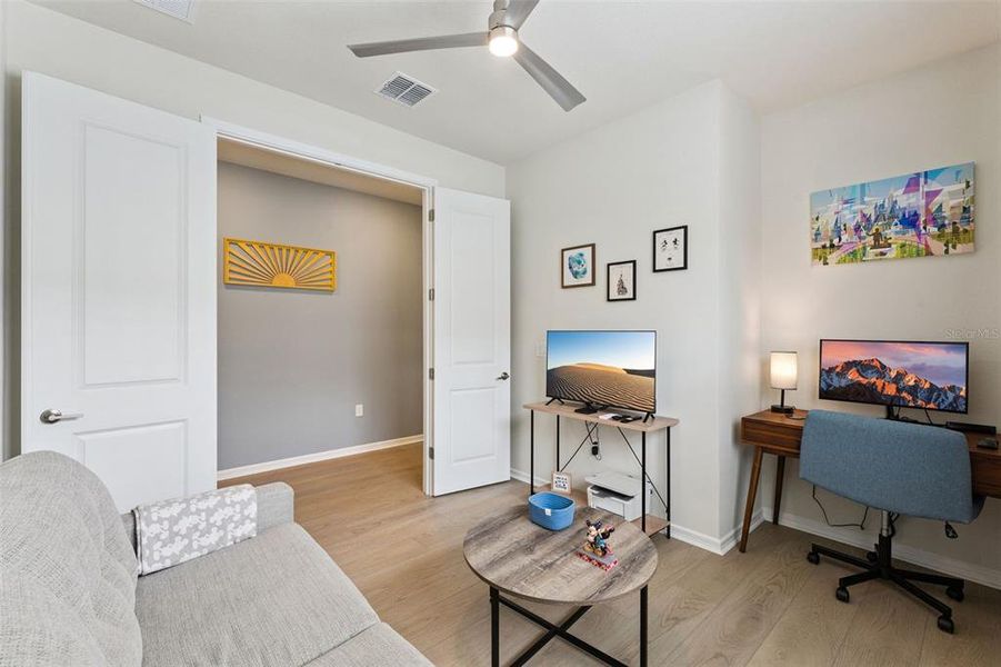 Furnished interior view inside a new home in Del Webb Oasis, Winter Garden (Image 11).