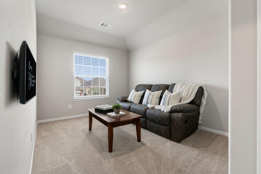 Furnished interior view inside a new home in Madison Bend, Conroe (Image 10). Furnished interior view inside a new home in Madison Bend, Conroe (Image 10).